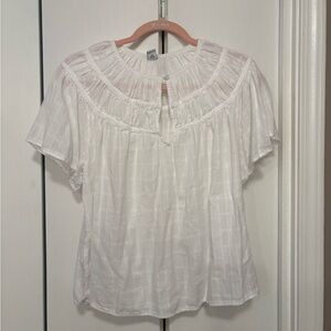 Old Navy White Short-Sleeve Peasant Top